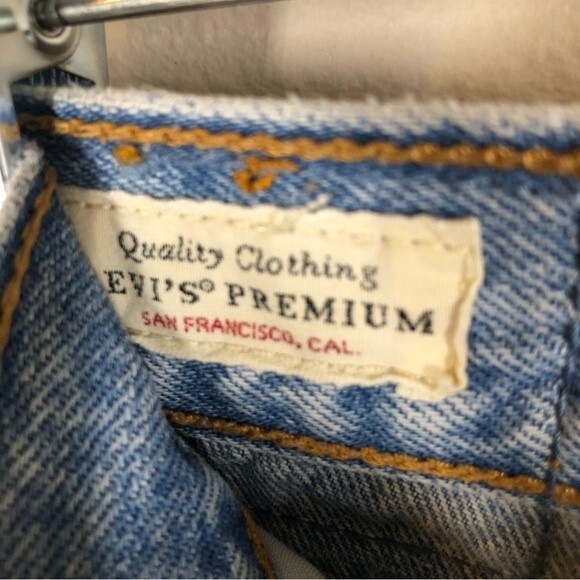 Levi’s Wedgie Fit Distressed Straight Leg Jeans High Rise Button Fly Size 29 - Picture 4 of 14